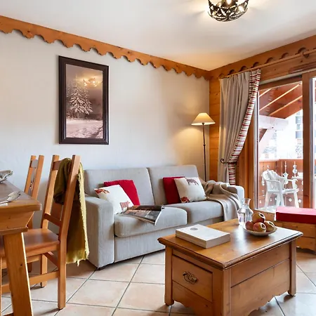 Pierre & Premium Les Fermes Du Soleil 4* Les Carroz-d'Araches