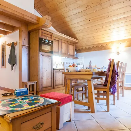 Pierre & Premium Les Fermes Du Soleil 4* לה קארו ד'ארש